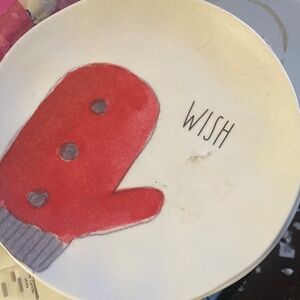 Set of 4 Rae Dunn Melamine plates